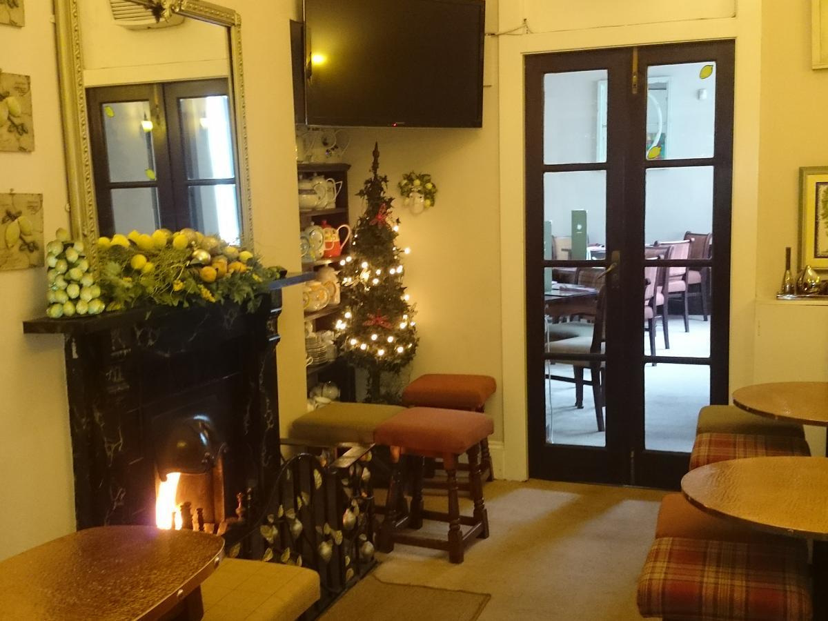 Albert Hotel 彼得黑德 外观 照片